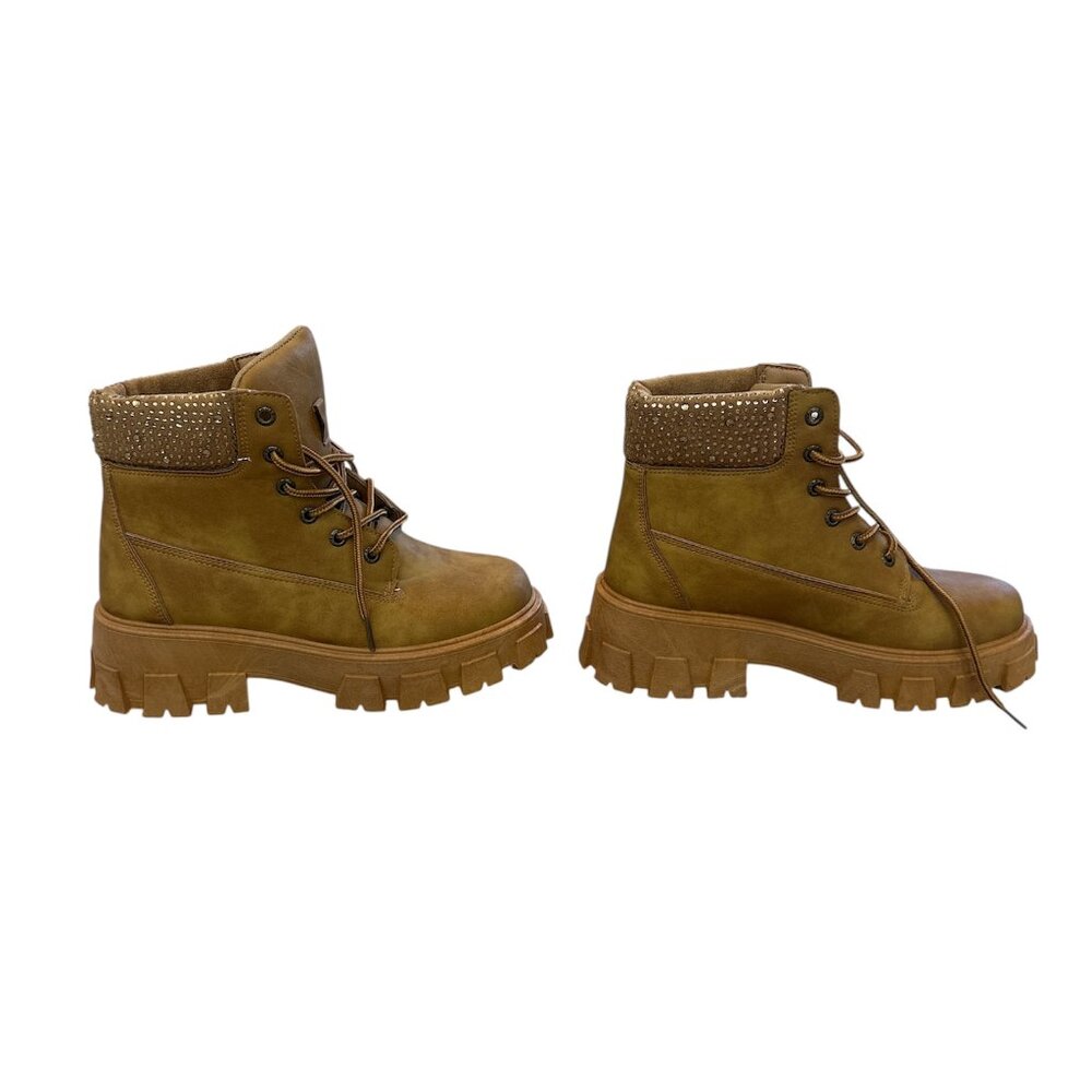 Cape Robbin Rhinestone Tan Combat Ankle Boots Size 7
